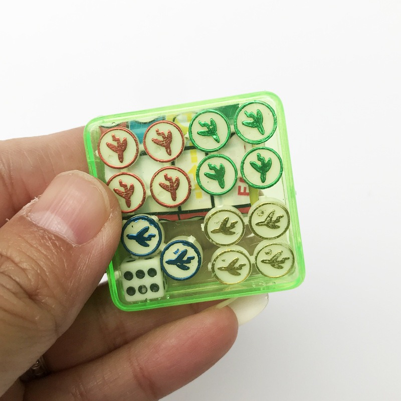 Board Game Cafe - 2 Stücke Mini Fliegendes Schach Tragbares